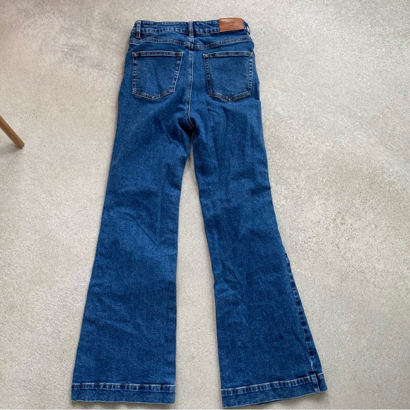 Simons Icône Super High Rise Flare Jeans - Picture 3 of 5